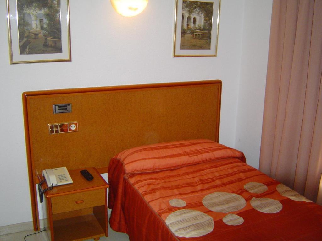 Hotel Lazaro カラモチャ 部屋 写真